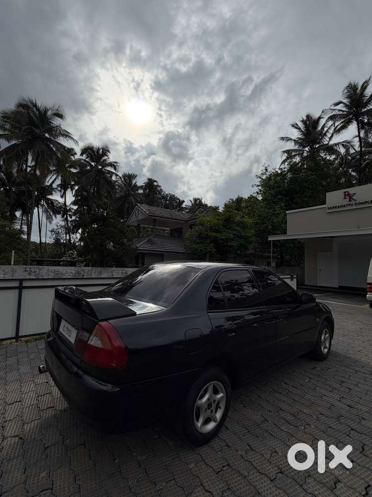 Mitsubishi Diesel Car 2005