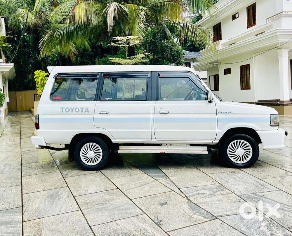 Toyota Qualis 2001 Diesel Good Condition
