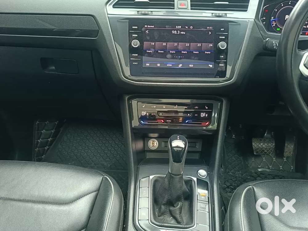 Volkswagen Tiguan 2.0 Elegance Tsi Dsg, 2022, Petrol