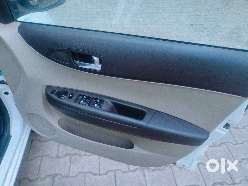 Hyundai I20 1.2 Asta, 2014, Cng & Hybrids