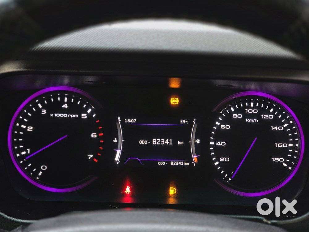 Mahindra Marazzo 1.5 M6 Plus 7 Str, 2023, Diesel