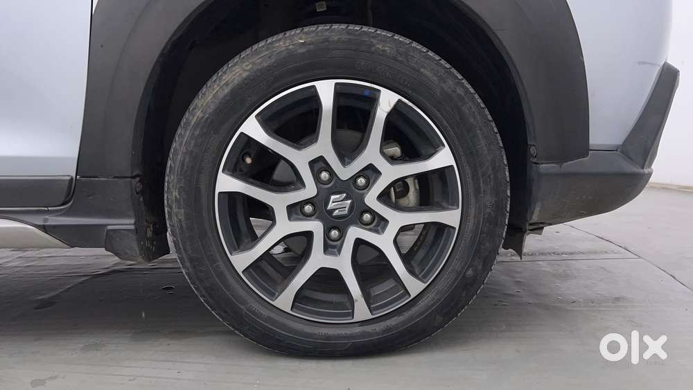 Maruti Suzuki Xl6 1.5 Alpha Plus At, 2022, Petrol