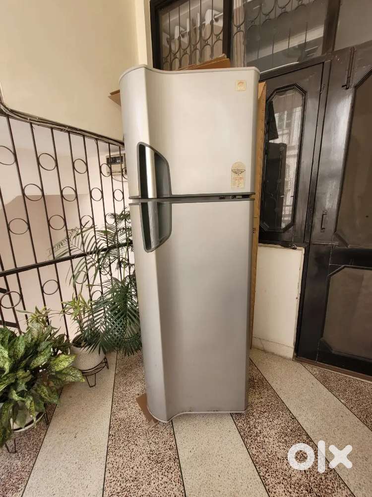 340 Ltr Double Door Godrej EON