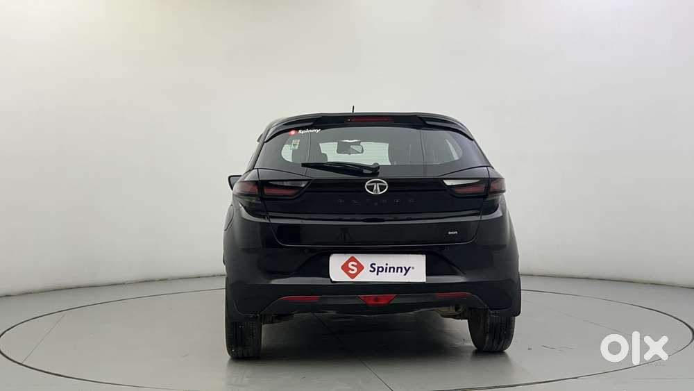 Tata Altroz 1.2 Xza Plus Dark Edition Dct, 2022, Petrol
