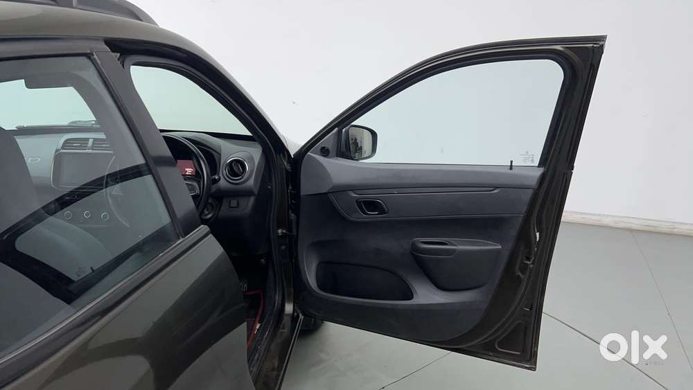 Renault Kwid 2019-ongoing 1.0 Rxt (o), 2020, Petrol