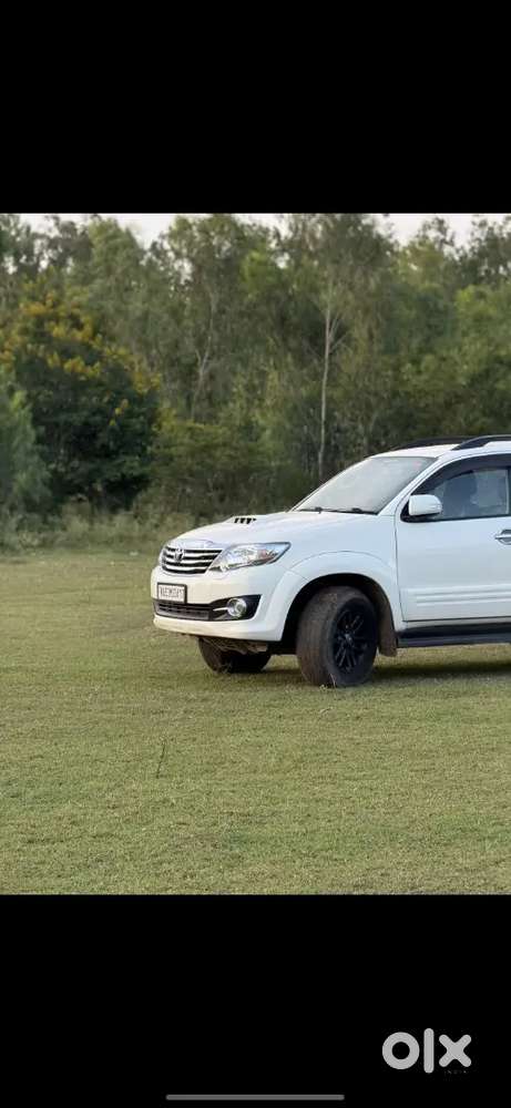 Toyota Fortuner 2016 Diesel 74km Driven Withrecord Showroom Condition