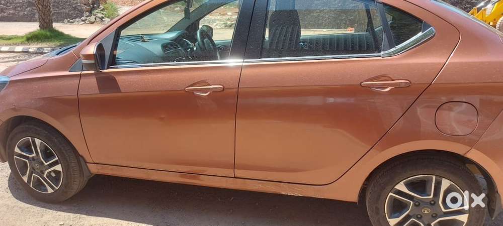 Tata Tigor Petrol 2017