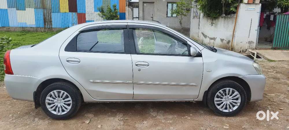 Toyota Etios G Exclusive 2011