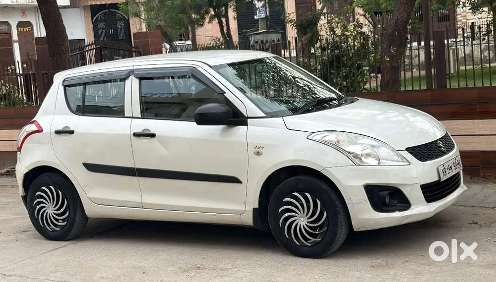 Maruti Swift 2017 Lxi (petrol + Cng)