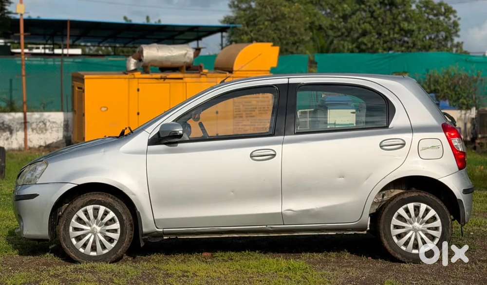 Toyota Etios 1.5 V, 2016, Petrol