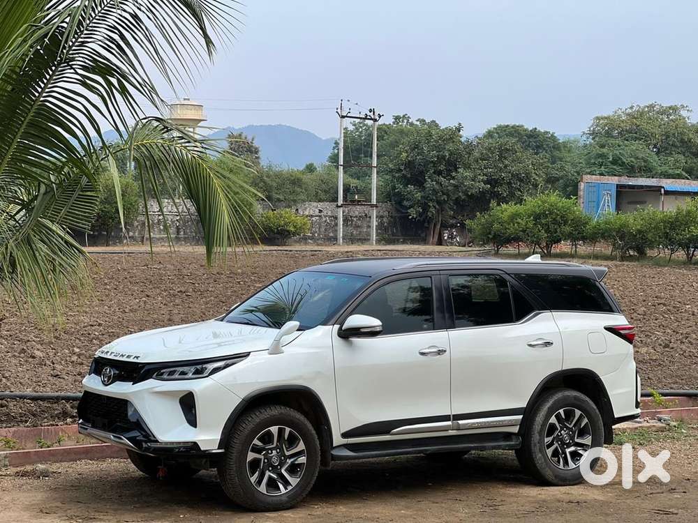 Toyota Fortuner Diesel 2017 Converted To Legender
