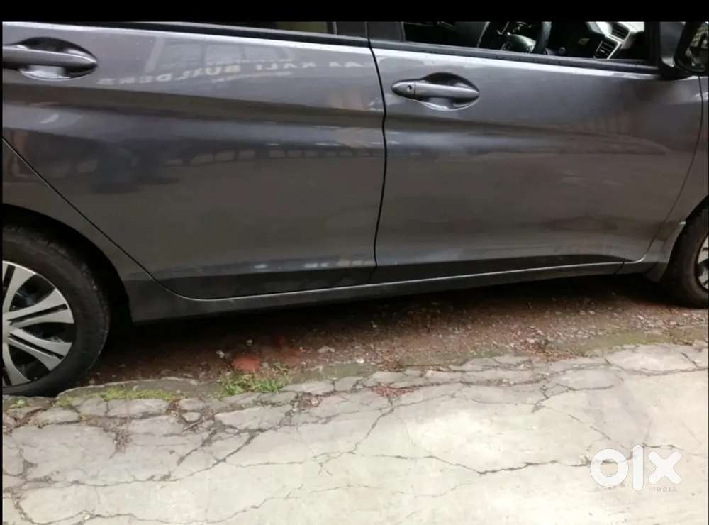 Honda City Sv Mt With Pin To Pin Honda Service Record Maintained.