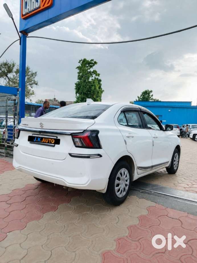 Maruti Suzuki Dzire 1.2 Vxi, 2025, Petrol