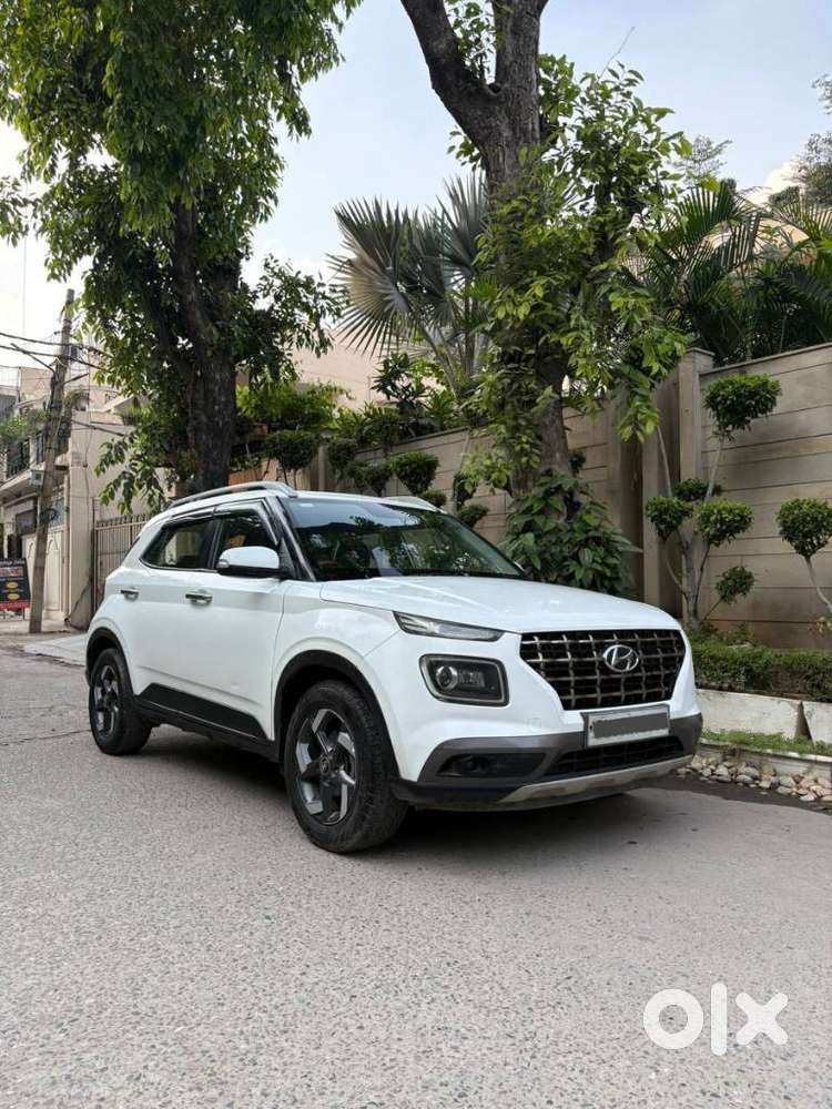 Hyundai Venue Sx Plus Turbo Dct, 2019, Petrol