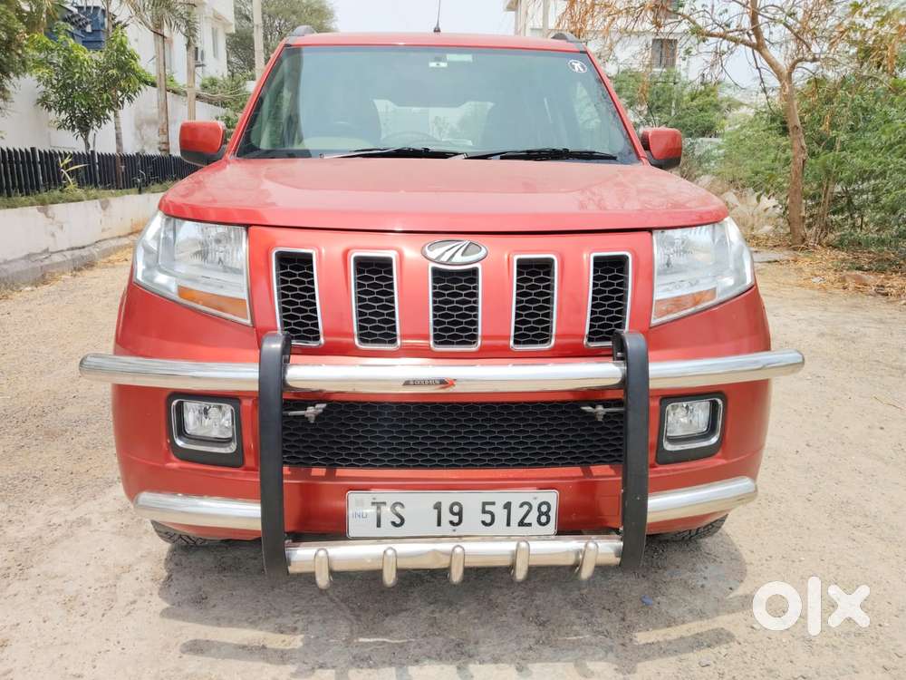 Mahindra Tuv 300 T8 Amt (automatic), 2017, Diesel
