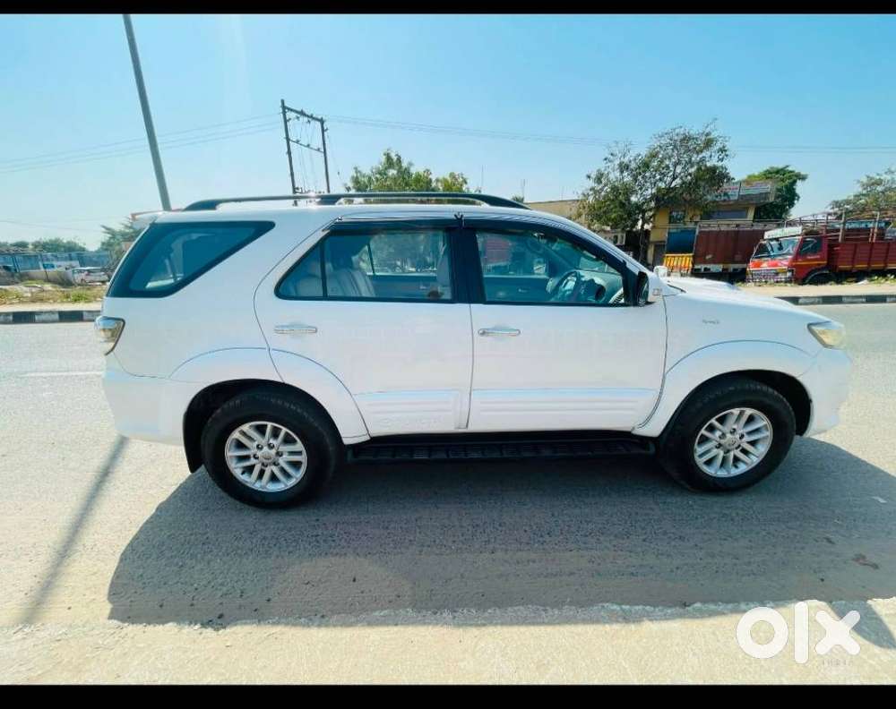 Toyota Fortuner 3.0 4x2 Automatic, 2013, Diesel