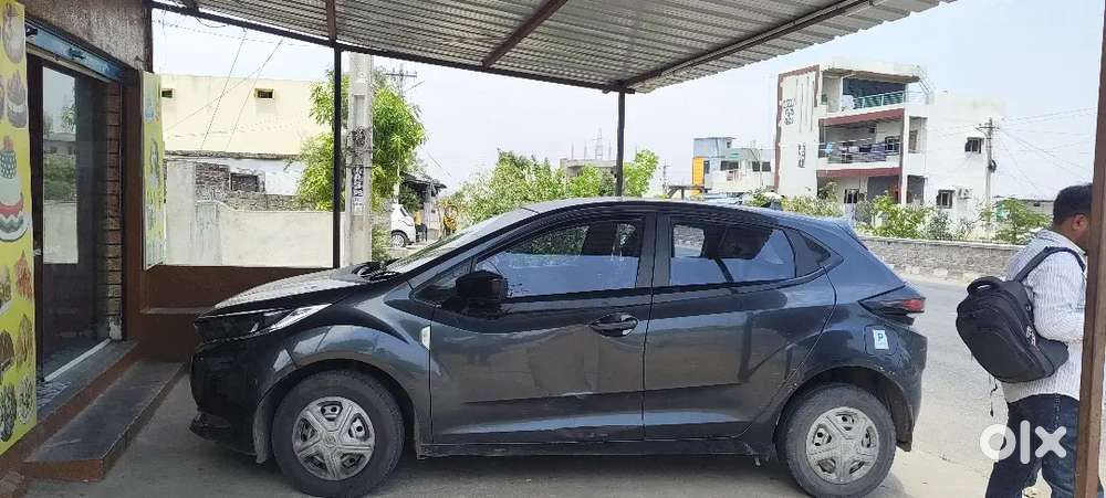Tata Altroz 1.2 Xe 2021 Petrol Manual