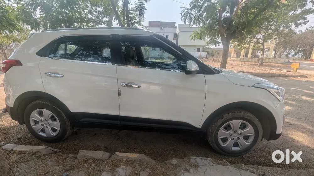 Hyundai Creta White