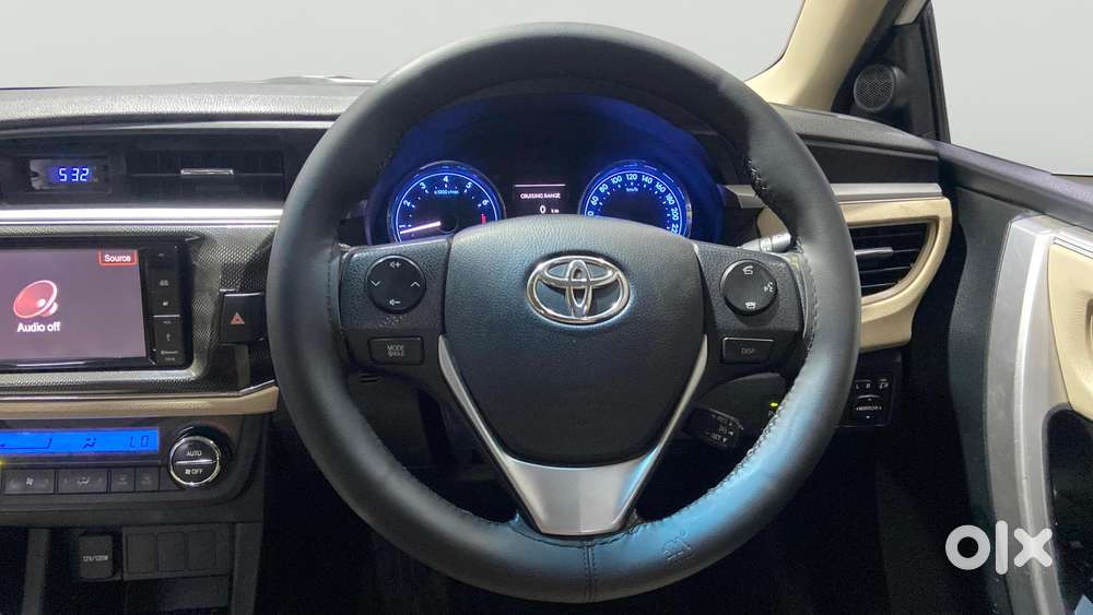 Toyota Corolla Altis 2013-2017 Vl At, 2015, Petrol