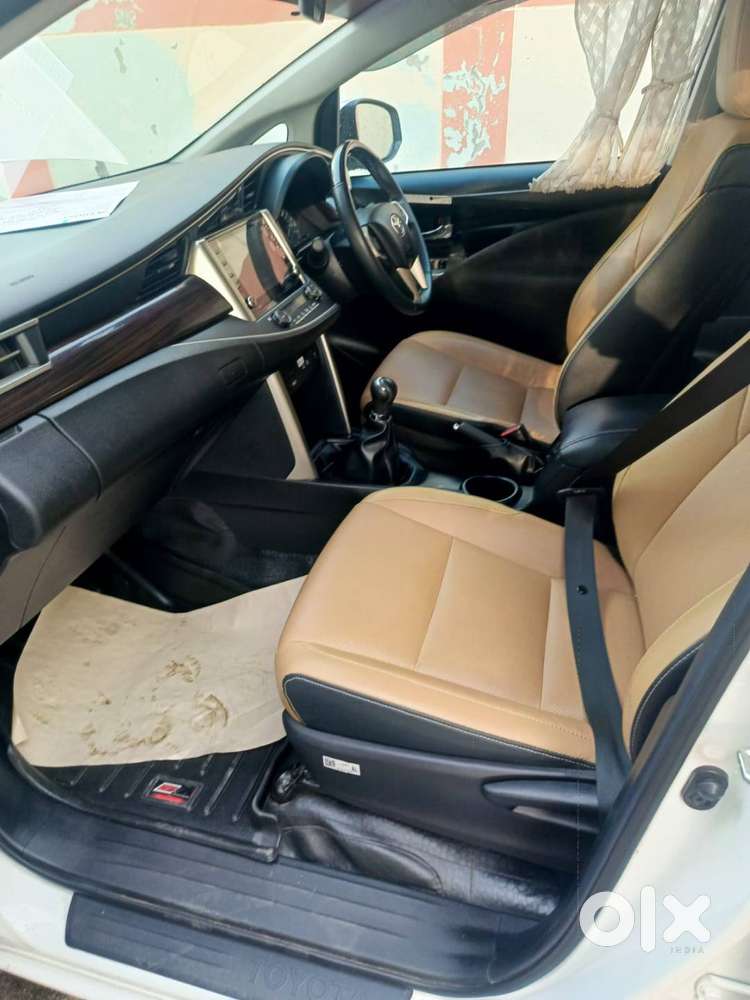 Innova Crysta 2.4 Z