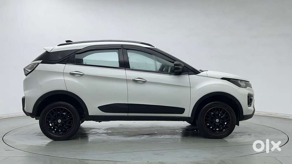 Tata Nexon 1.2 Revotron Xma Amt (s), 2022, Petrol