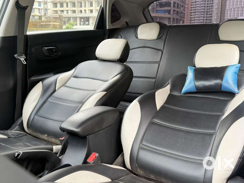 Hyundai I20 Sportz 1.2 Mt Dual Tone, 2022, Petrol