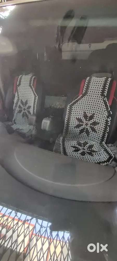 Mahindra Quanto 1.5 C8 2013
