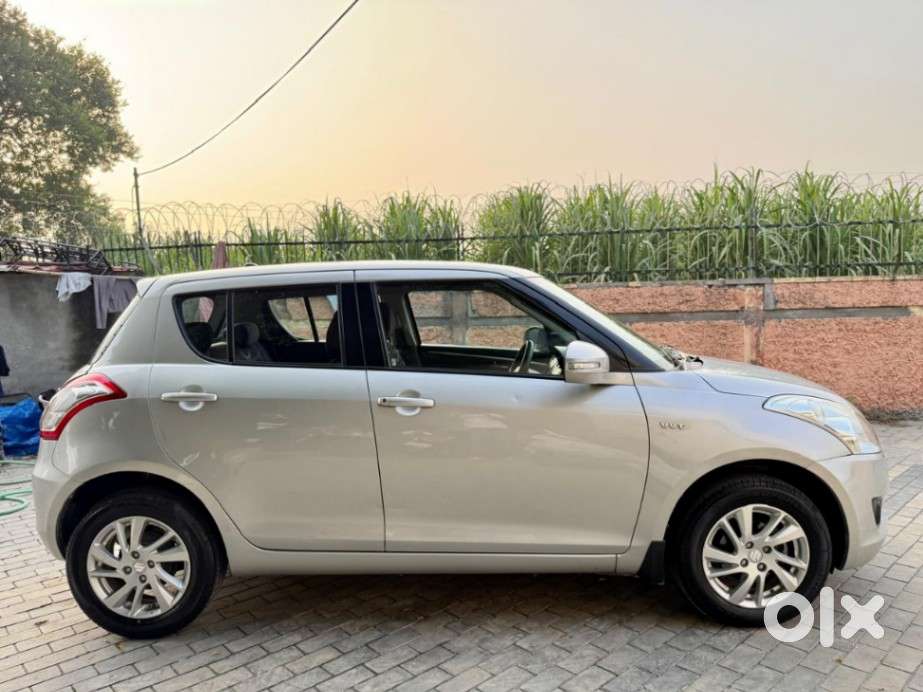 Maruti Suzuki Swift Vvt Zxi, 2013, Petrol