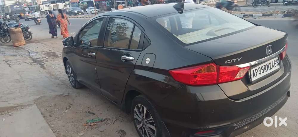 Honda City 1.5 V Mt (i-vtec) Petrol 2022