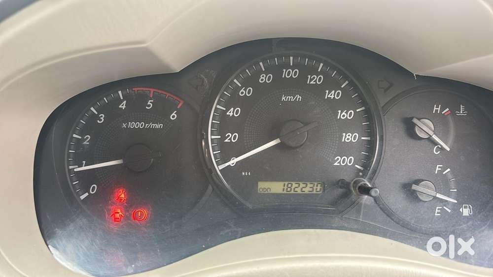 Toyota Innova 2.5 G (diesel) 8 Seater, 2012, Diesel