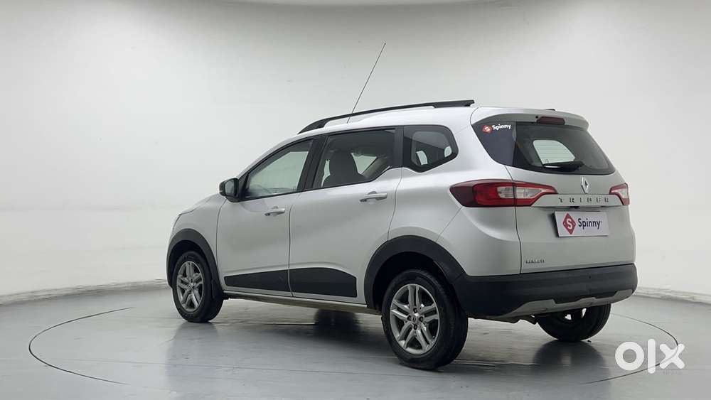 Renault Triber Rxz, 2022, Petrol