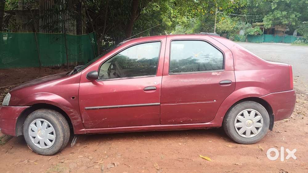 Mahindra Logan Petrol 2009