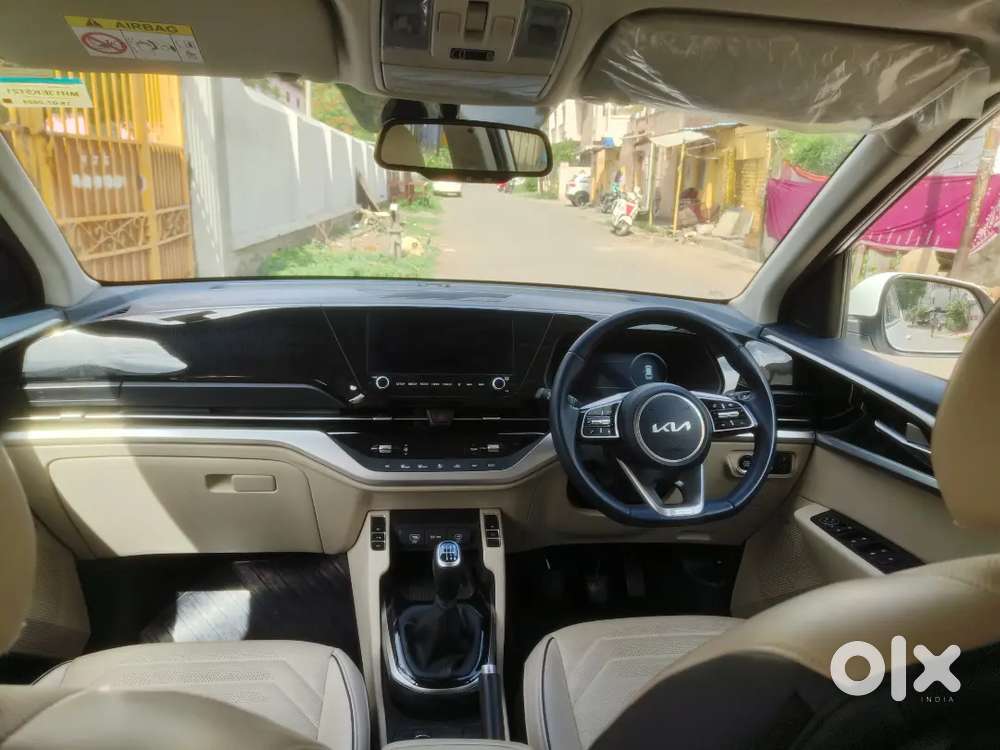 Kia Carens Luxury Plus 7 Str 2024