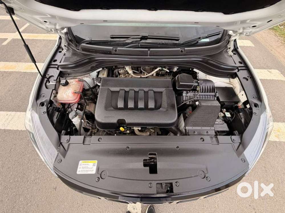 Mahindra Xuv700 2.0 Ax 7 Petrol At Luxury Pack Str, 2023, Diesel