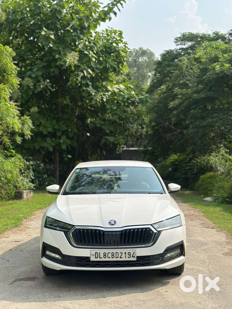 Skoda Octavia 2.0 Style Tsi At, 2022, Petrol