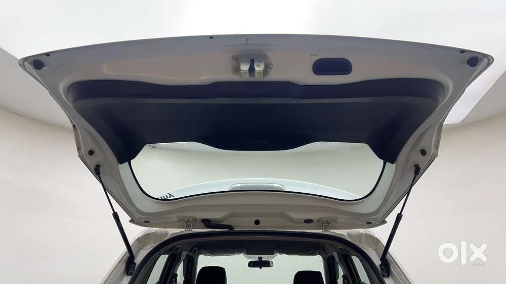 Maruti Suzuki Vitara Brezza 1.5 Lxi, 2020, Petrol