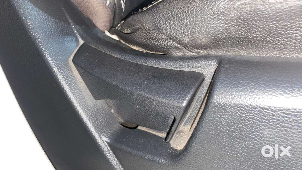 Mahindra Xuv300 W6 Amt Diesel, 2022, Diesel