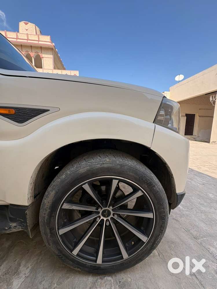 Mahindra Scorpio Classic 2016 Diesel S10