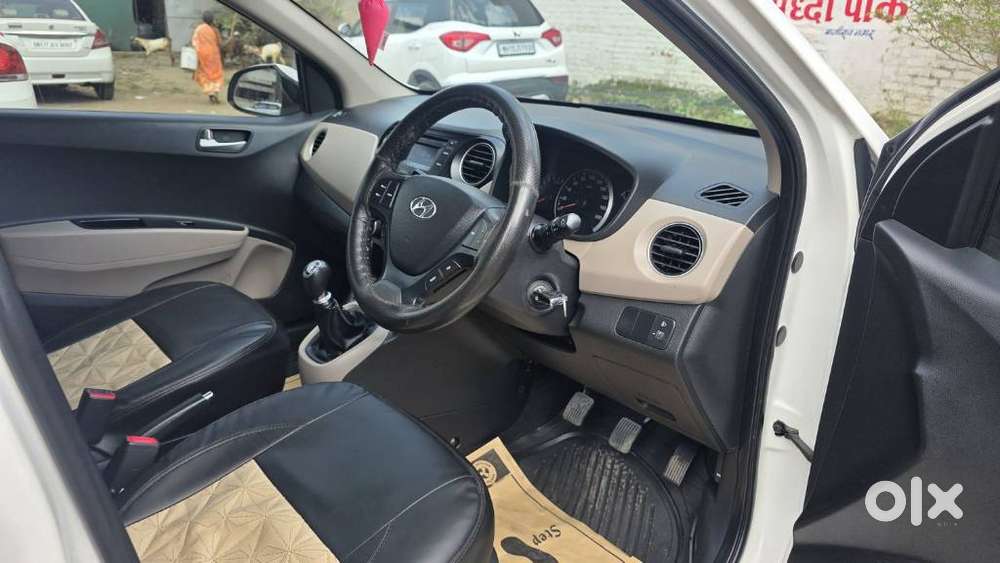 Hyundai Grand I10 2013-2016 Sportz, 2015, Petrol