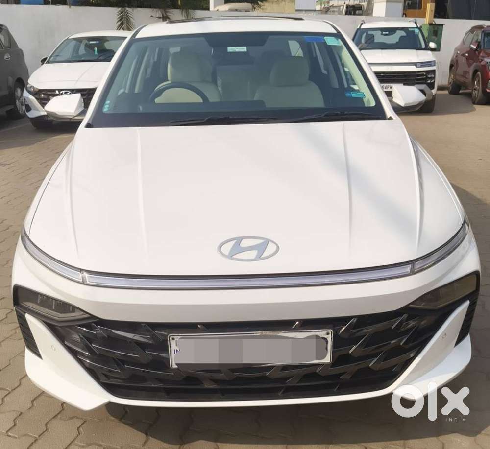 Hyundai Verna 1.5 Sx (o) Vtvt, 2024, Petrol