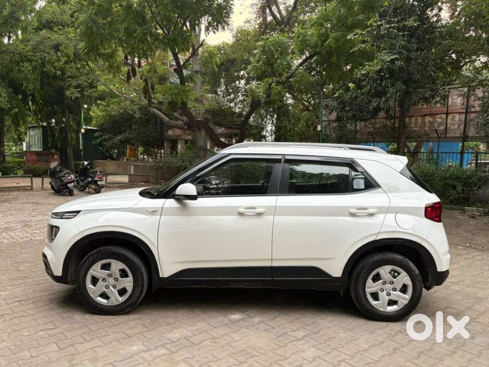 Hyundai Venue E 1.2 Petrol, 2021, Petrol