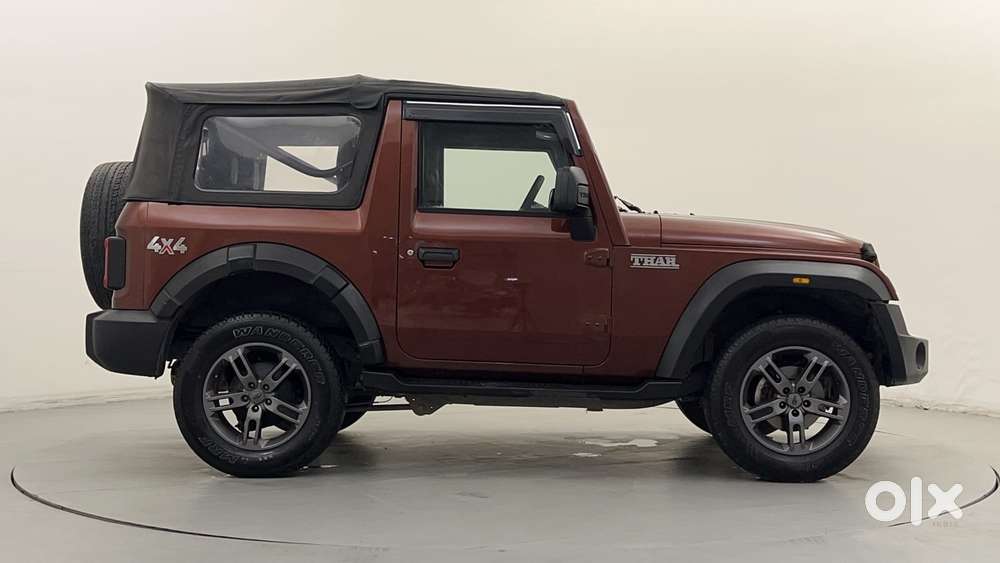 Mahindra Thar Lx 4-str Convertible At, 2022, Petrol