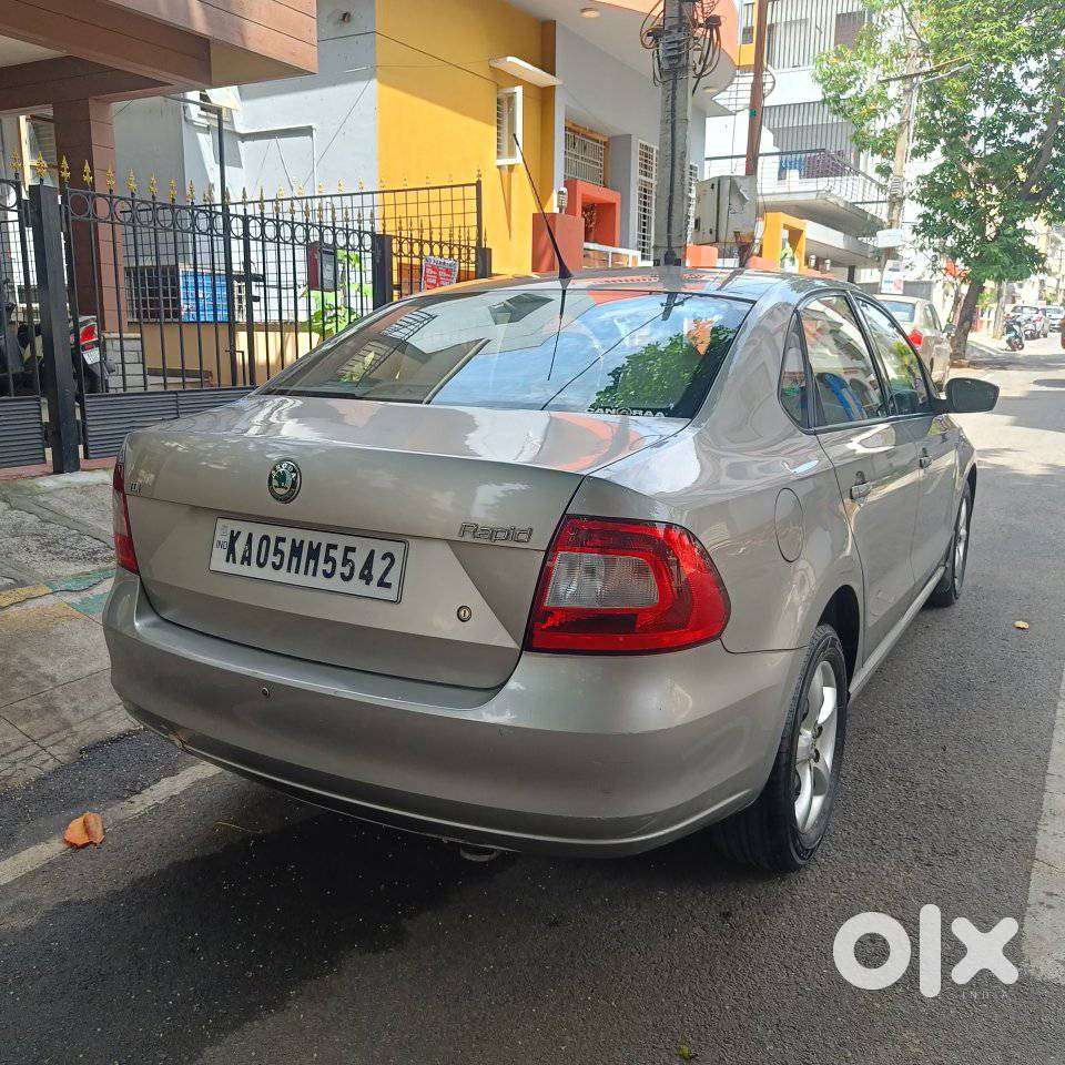Skoda Rapid 1.6 Mpi Elegance, 2013, Diesel