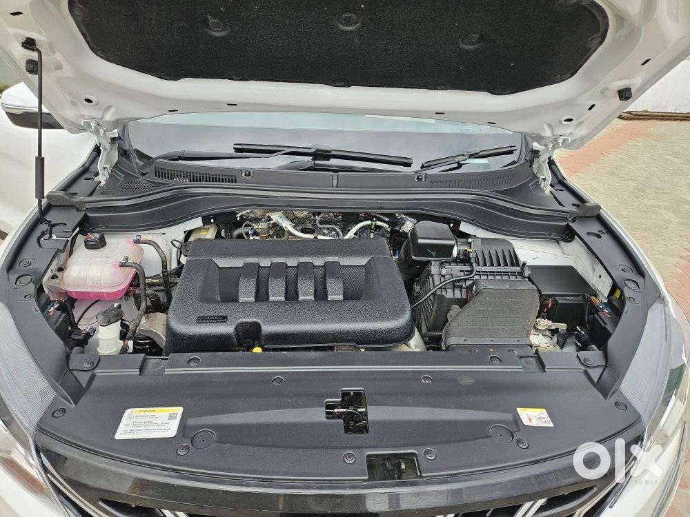 Mahindra Xuv700 2.2 Ax 7 Diesel Mt Str, 2025, Diesel