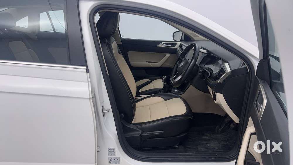 Volkswagen Virtus Highline Plus 1.0 Tsi At, 2022, Petrol