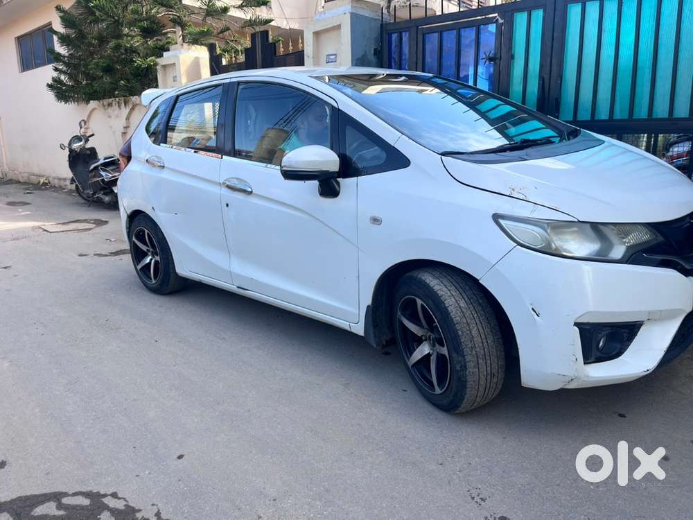 Honda Jazz 2016 Diesel Well Maintained
