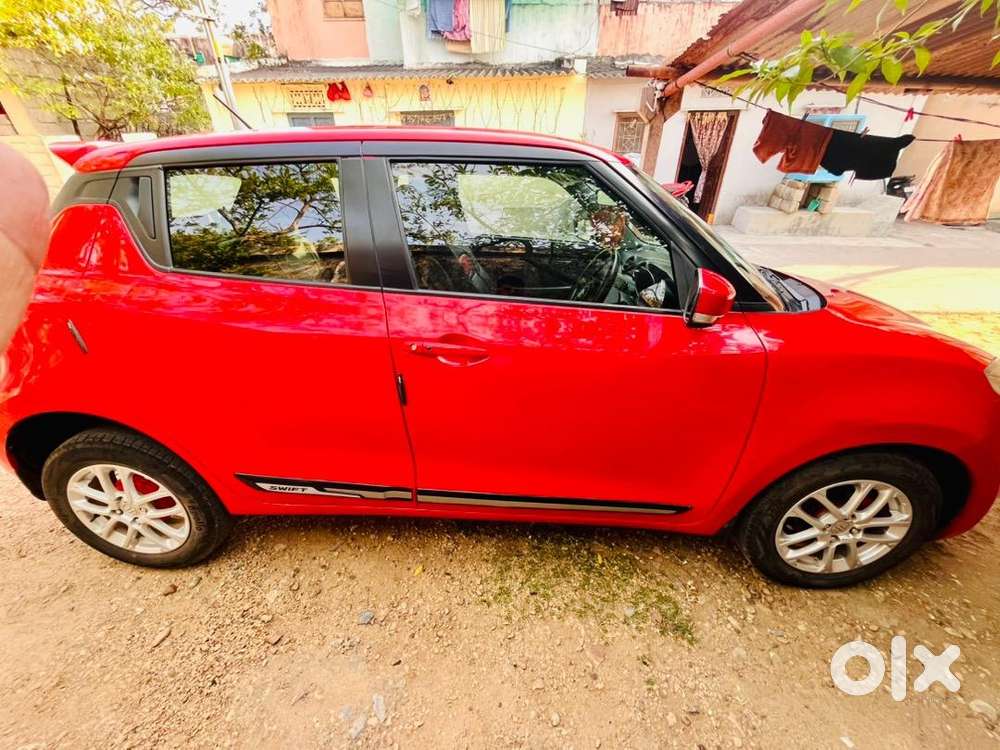 Maruti Suzuki Swift 2018 Petrol 73000 Km Driven Showroom Track