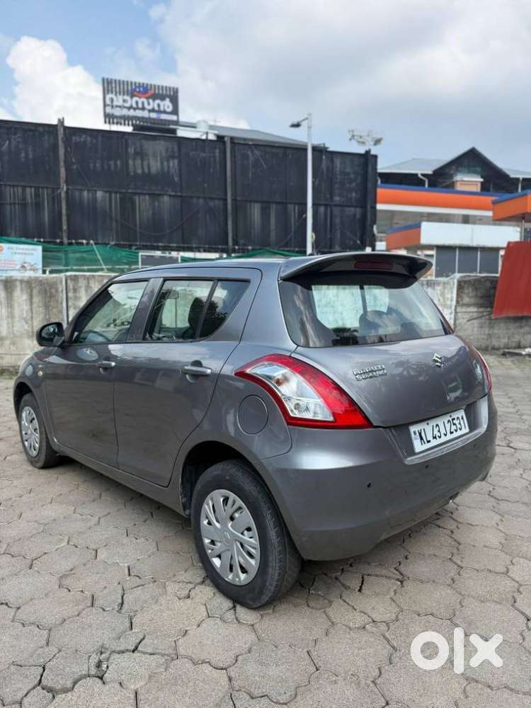 Maruti Suzuki Swift 1.2 Lxi (o), 2016, Petrol