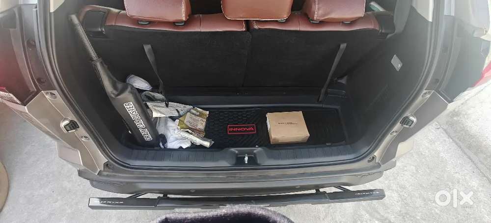 Toyota Innova Hycross Gx(o) 8s 2025 Petrol Automatic