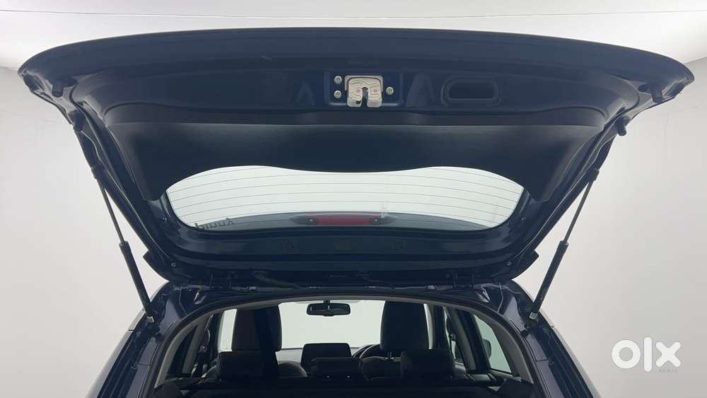 Maruti Suzuki Grand Vitara 1.5 Alpha Plus Intelligent Hybrid Ecvt, 2..